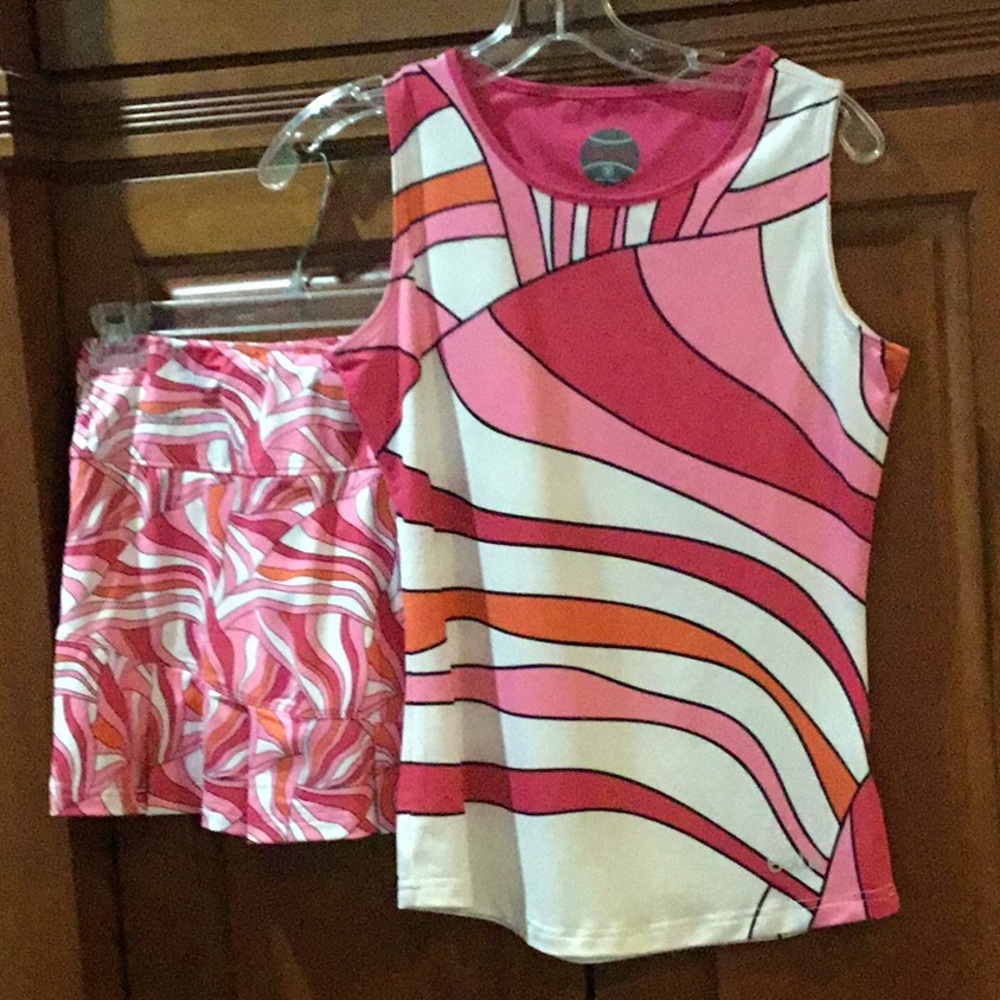 Bolle new tennis outfit pink & white skirt & tank top Small